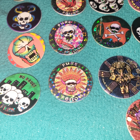 Red Skull Design Container - Picture 6 of 7